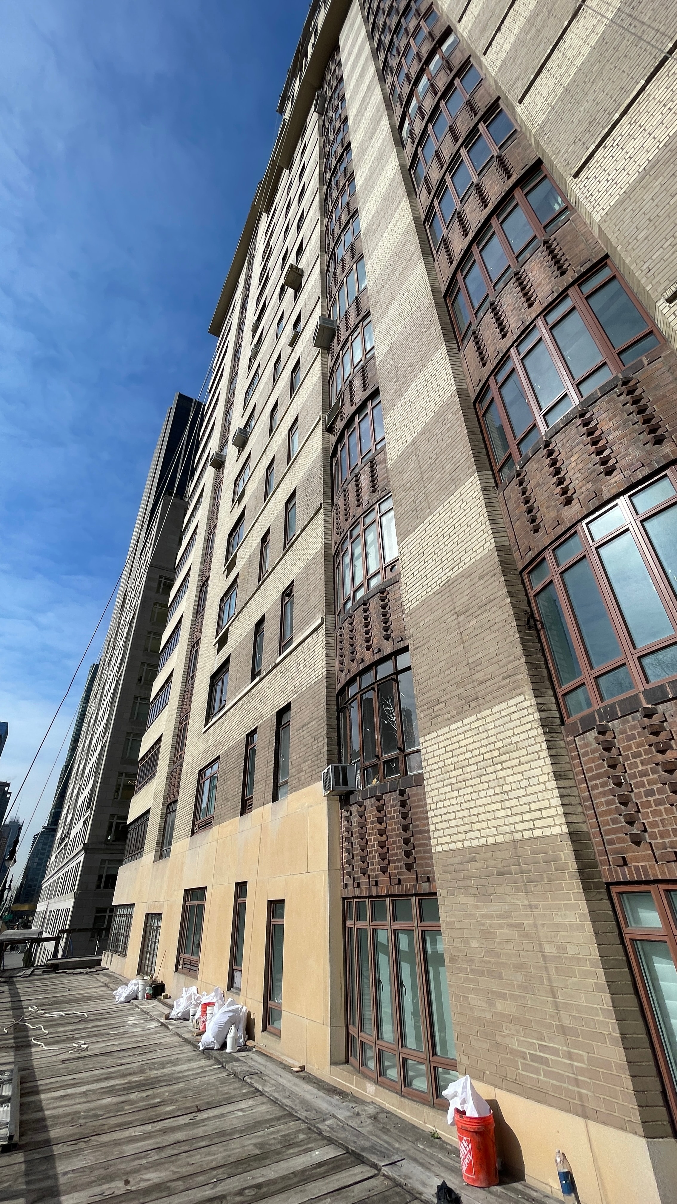 25 Central Park West, figure 4