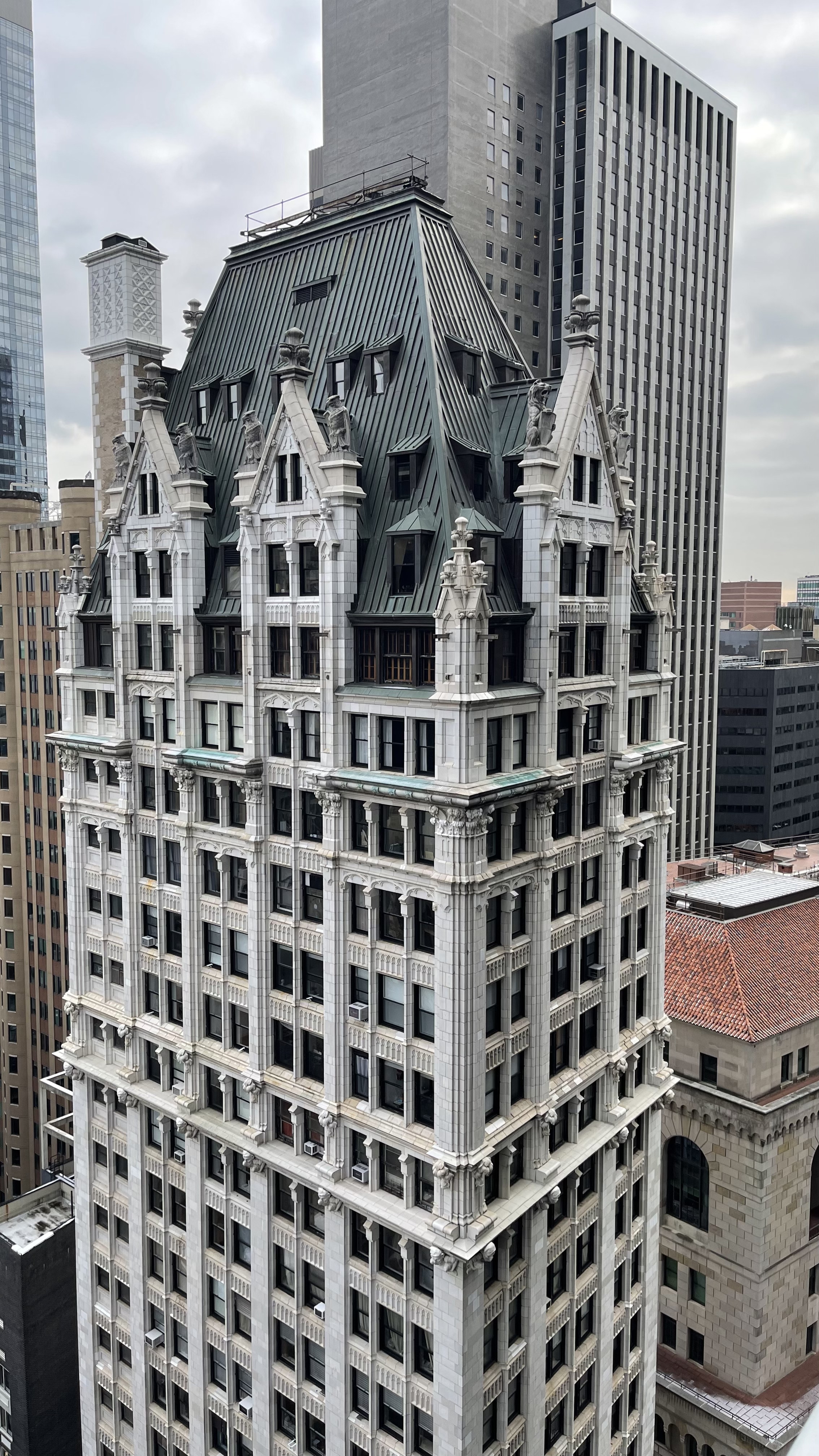Woolworth Building tower viewed from Lower Manhattan