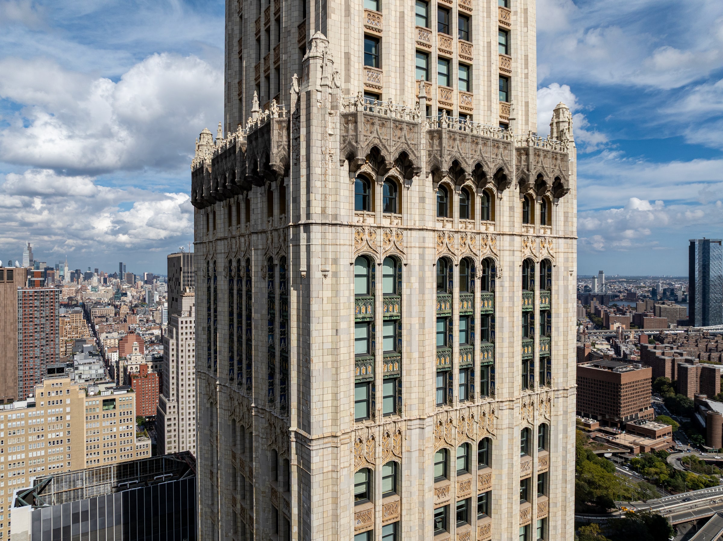 The Woolworth Building, figure 13